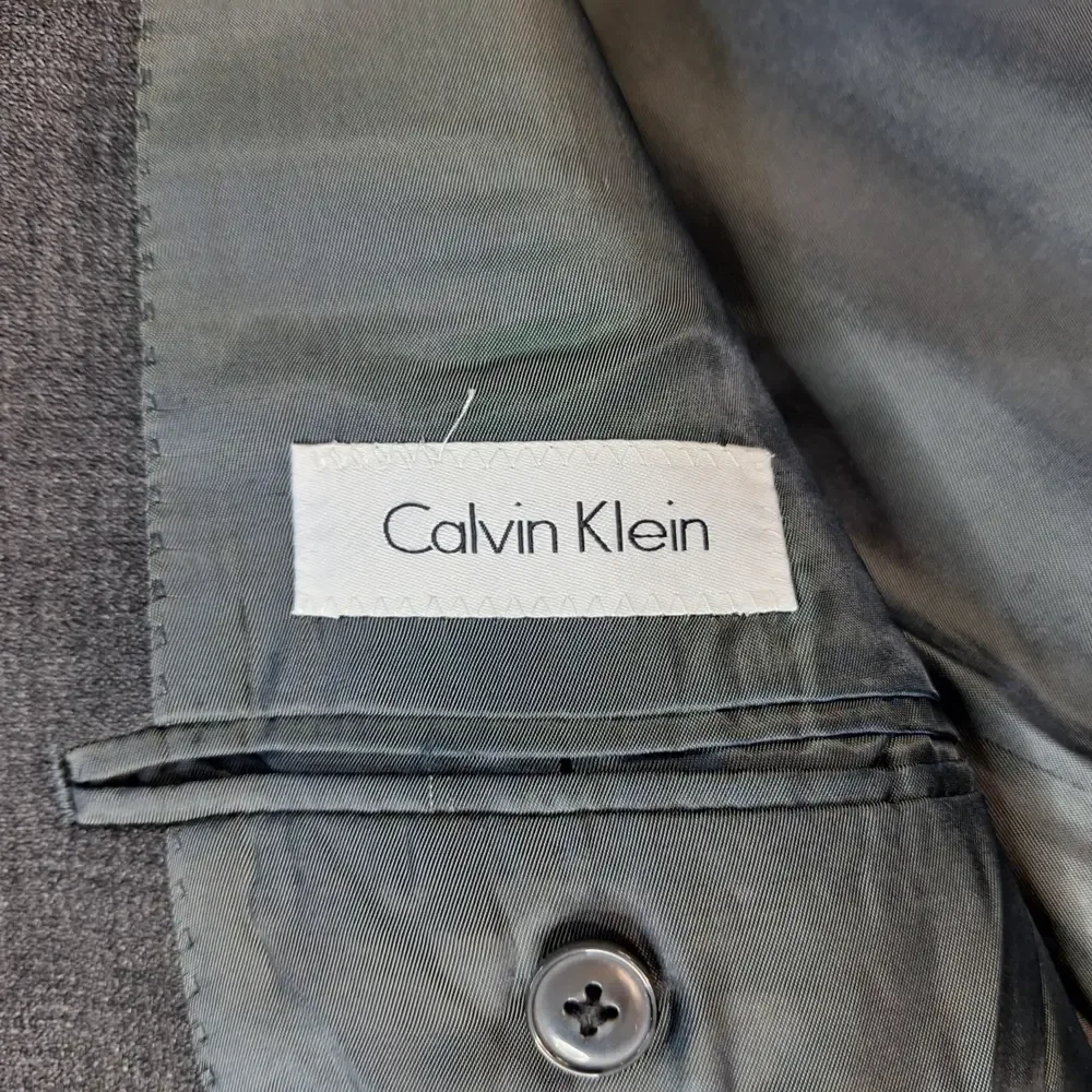 Calvin Klein Suit Jacket Mens 40R Gray Wool Double Vent 2 Button Dress Formal